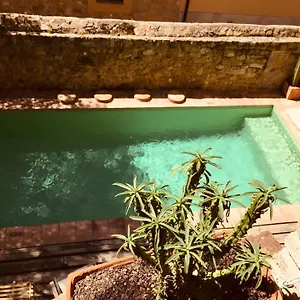 Bed and breakfast Casa Migdia, Sant Jordi Desvalls